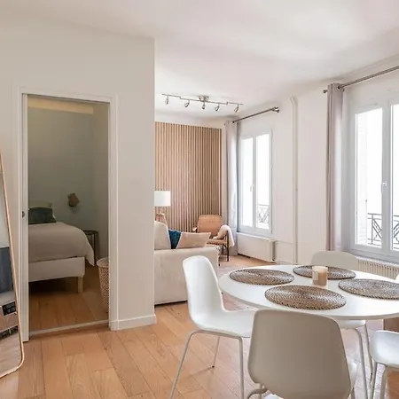 La Des Expositions Apartment