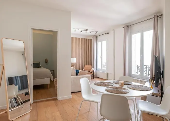 La Des Expositions Apartment